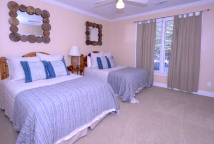 Fishtales Lakefront Lodge - Greensboro, Georgia