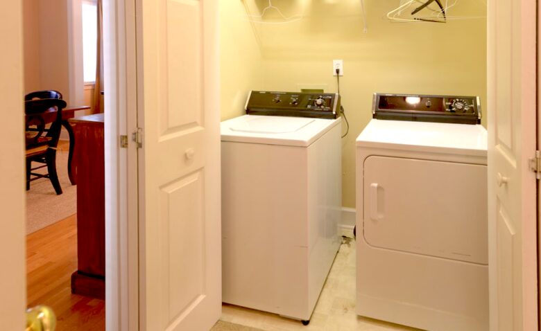 Fishtales Lakefront Lodge - Greensboro, Georgia