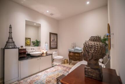 Elegant Warehouse District Penthouse - New Orleans, Louisiana