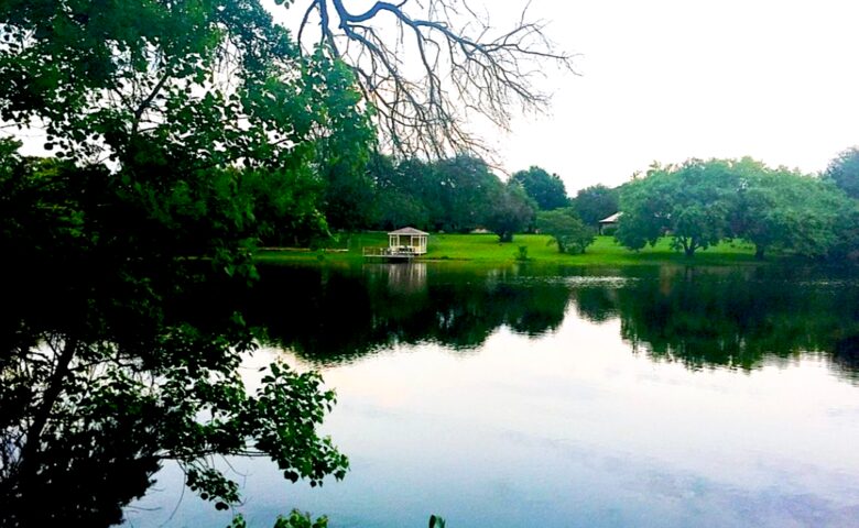 The Barndominium - As seen on HGTV's "Fixer Upper!" - Lacy-Lakeview, Texas