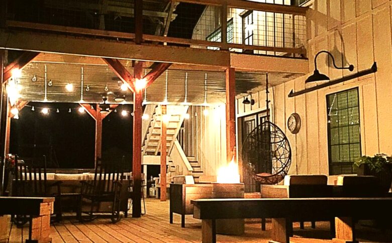 The Barndominium - As seen on HGTV's "Fixer Upper!" - Lacy-Lakeview, Texas