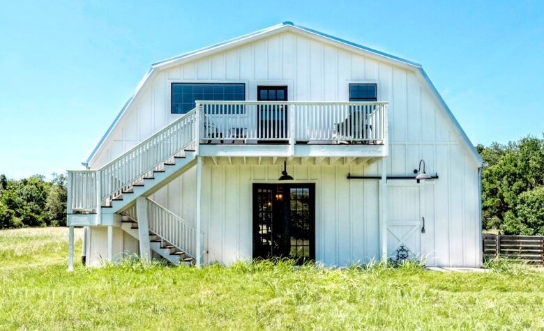 The Barndominium - As seen on HGTV's "Fixer Upper!" - Lacy-Lakeview, Texas