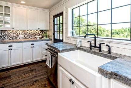 The Barndominium - As seen on HGTV's "Fixer Upper!" - Lacy-Lakeview, Texas