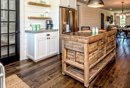 The Barndominium - As seen on HGTV's "Fixer Upper!" - Lacy-Lakeview, Texas