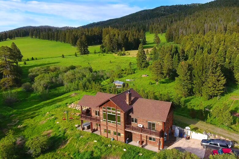 Bridger Vista Lodge - Escape to rural Montana - Bozeman, Montana