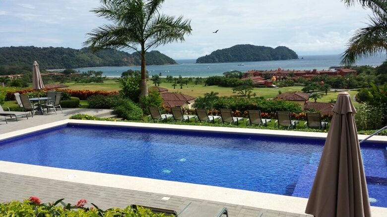 Pura Vida Beach Estate - Playa Herradura, Costa Rica