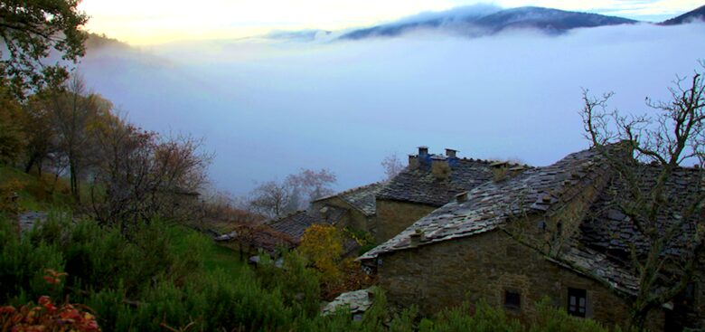 Borgo di Vagli - Two Bedroom Residence - Cortona, Italy