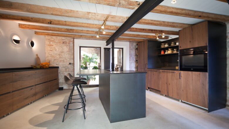 Stylish Apartment in Central Barcelona - Barcelona, Spain