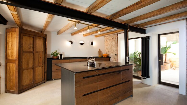 Stylish Apartment in Central Barcelona - Barcelona, Spain