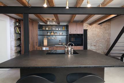 Stylish Apartment in Central Barcelona - Barcelona, Spain