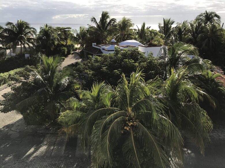 Casa Blanca Beach House (Playa's #1 Vacation Rental) - Playa del Carmen, Mexico