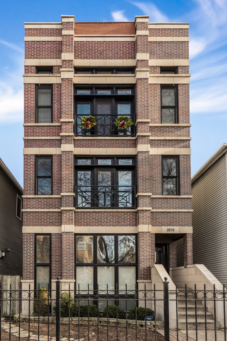 Lincoln Park Duplex - Chicago, Illinois