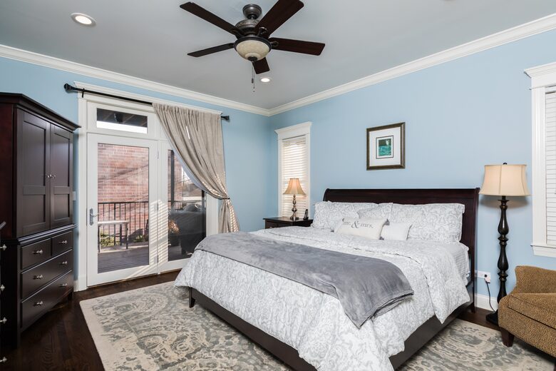 Lincoln Park Duplex - Chicago, Illinois