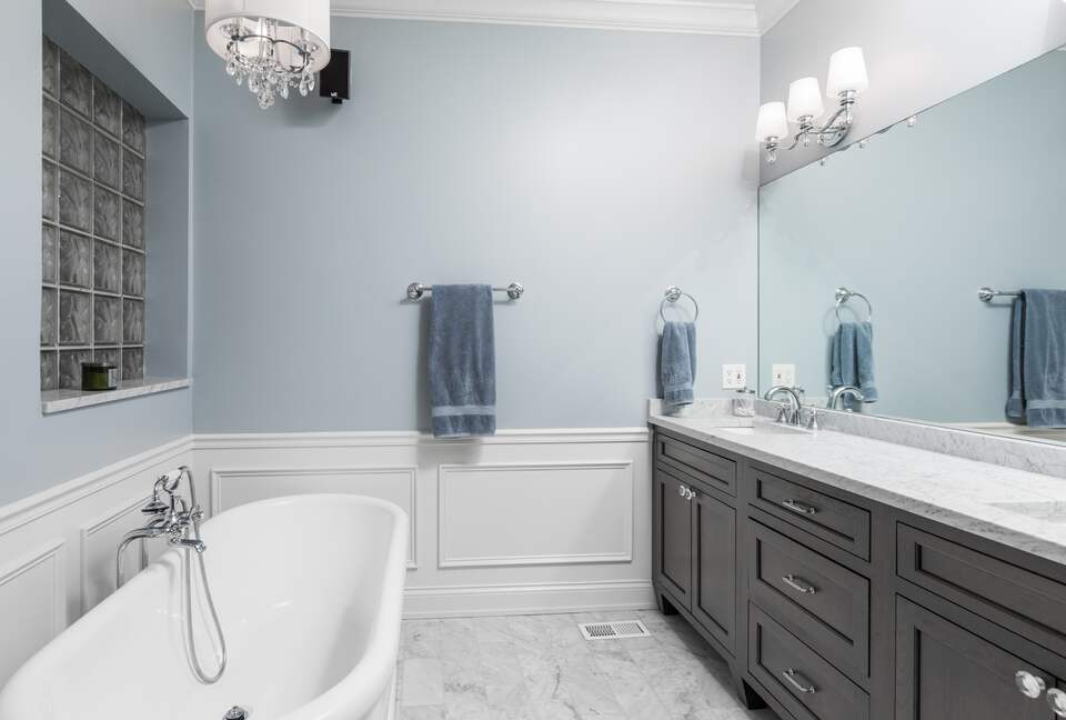 Lincoln Park Duplex - Chicago, Illinois