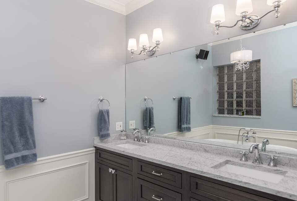 Lincoln Park Duplex - Chicago, Illinois