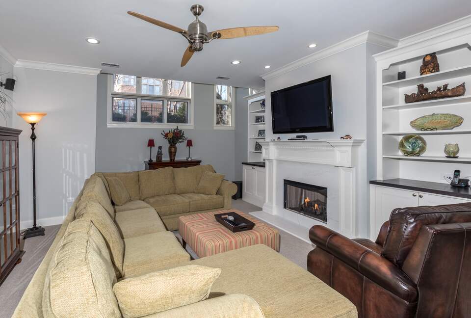 Lincoln Park Duplex - Chicago, Illinois