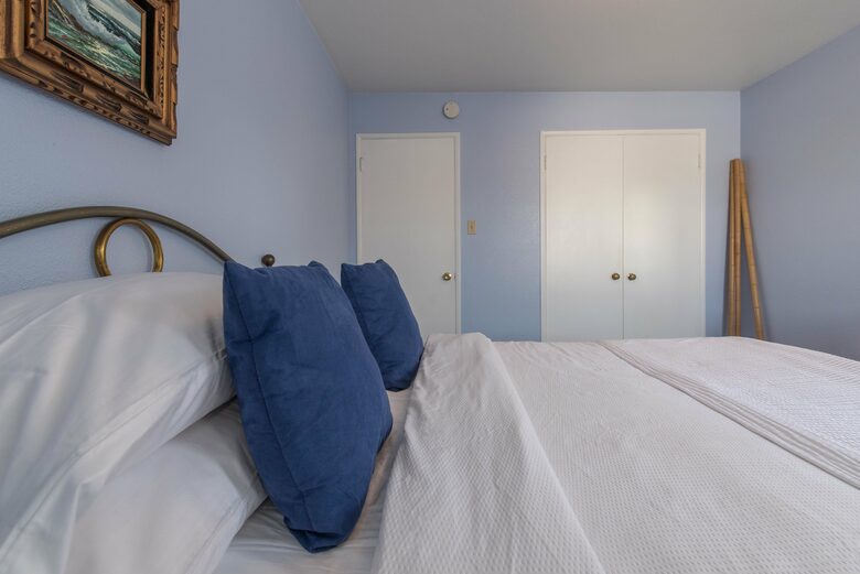 The Original Ventura Beach Cottage - Ventura, California