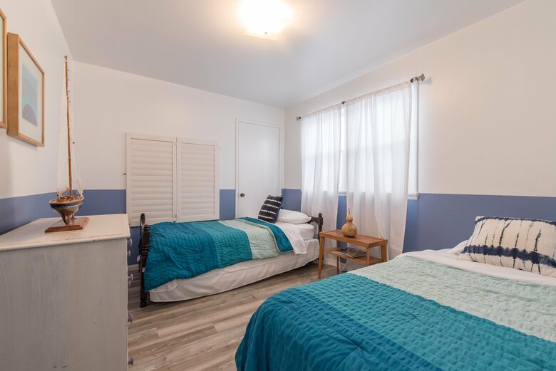 The Original Ventura Beach Cottage - Ventura, California