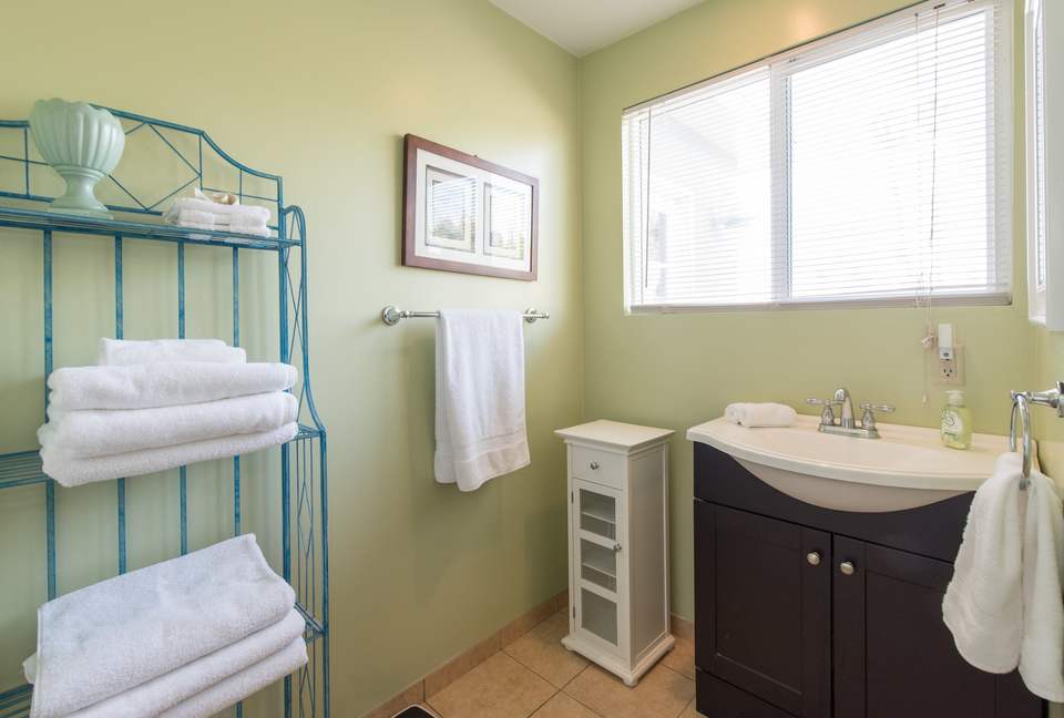 The Original Ventura Beach Cottage - Ventura, California