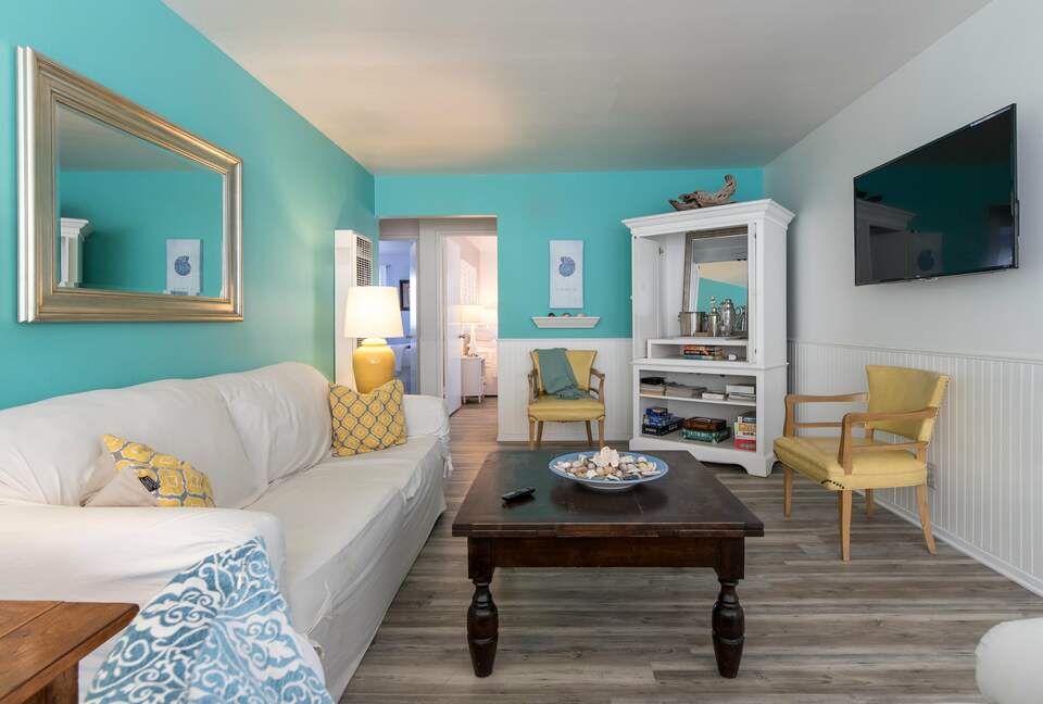 The Original Ventura Beach Cottage - Ventura, California