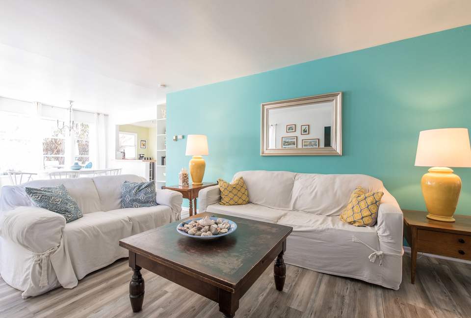 The Original Ventura Beach Cottage - Ventura, California