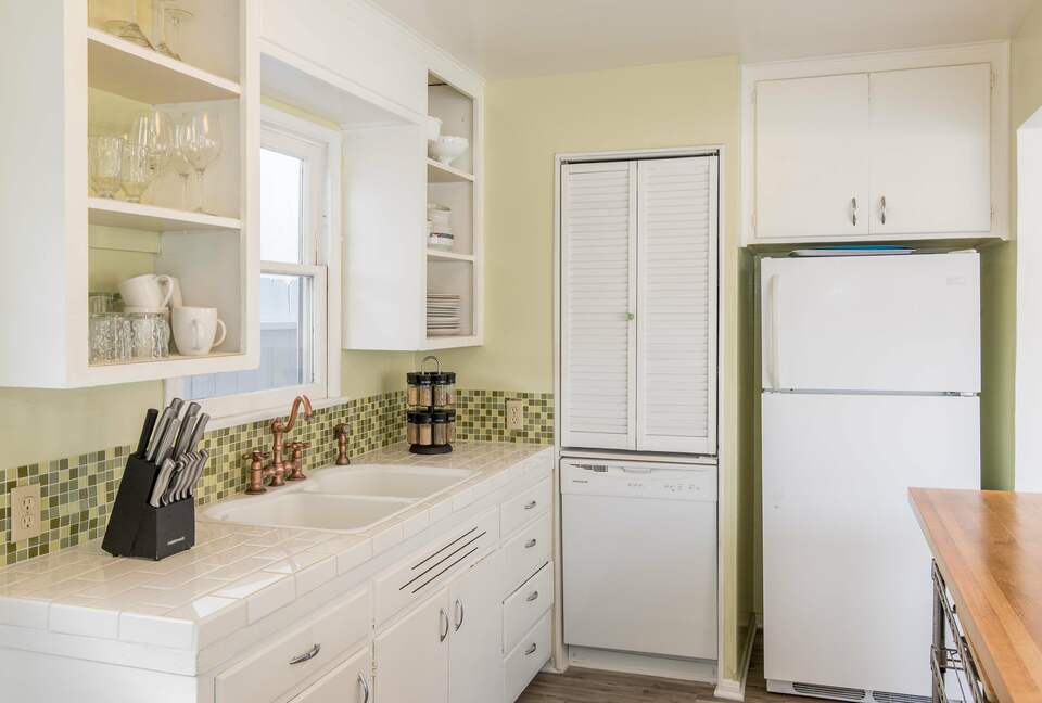 The Original Ventura Beach Cottage - Ventura, California