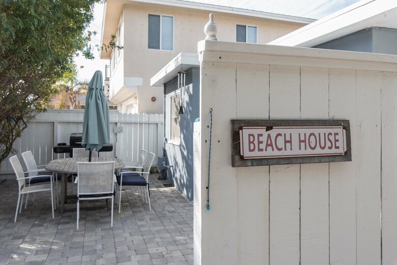 The Original Ventura Beach Cottage - Ventura, California