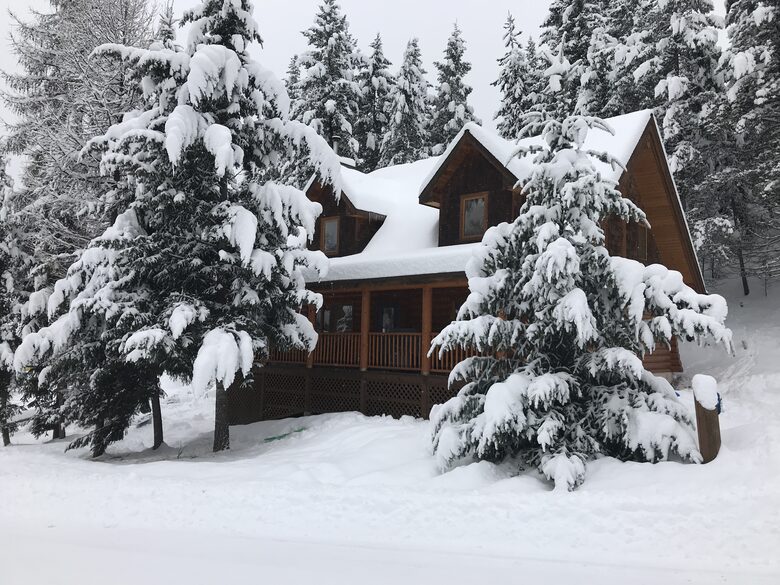 Luxury Log Cabin in the Mountains of British Columbia - Kimberley, Canada