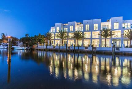 SkY255 - 4 Bedroom Townhouse - Lauderdale by the Sea, Florida