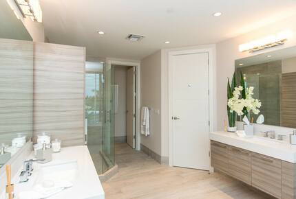 SkY255 - 4 Bedroom Townhouse - Lauderdale by the Sea, Florida