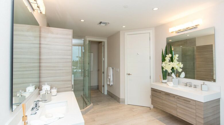 SkY255 - 4 Bedroom Townhouse - Lauderdale by the Sea, Florida