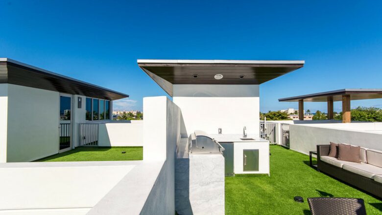 SkY255 - 4 Bedroom Townhouse - Lauderdale by the Sea, Florida