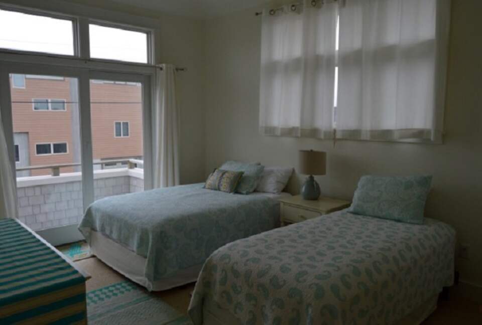 Lovely Loveladies - Long Beach Island, New Jersey