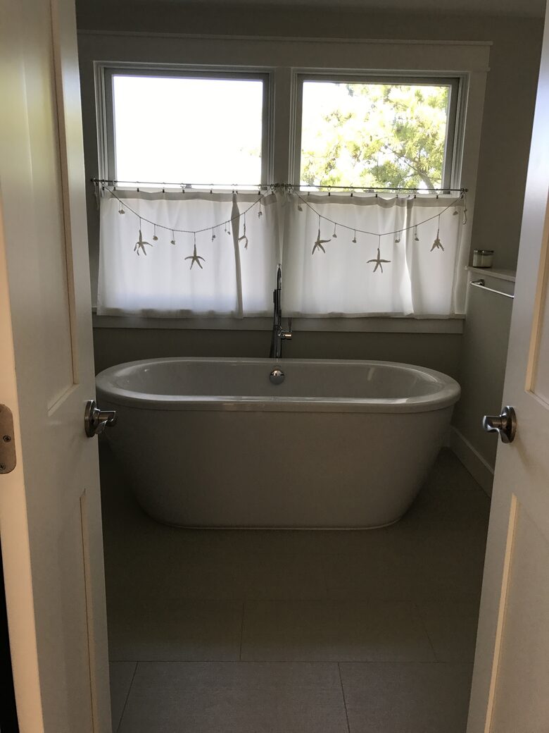 Lovely Loveladies - Long Beach Island, New Jersey