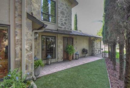 Horseshoe Bay Luxury Lakehouse - La Mansion - Horseshoe Bay, Texas