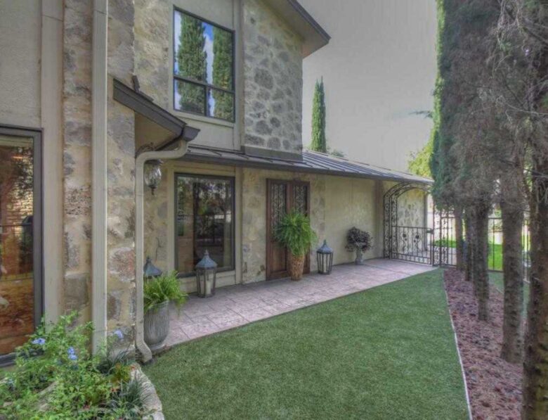 Horseshoe Bay Luxury Lakehouse - La Mansion - Horseshoe Bay, Texas