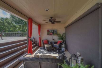 Horseshoe Bay Luxury Lakehouse - La Mansion - Horseshoe Bay, Texas