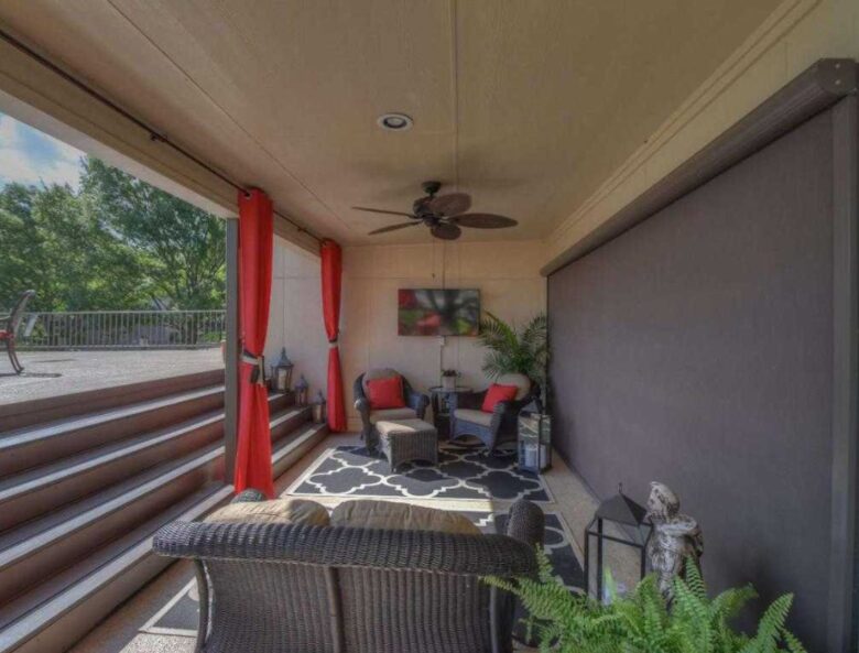 Horseshoe Bay Luxury Lakehouse - La Mansion - Horseshoe Bay, Texas