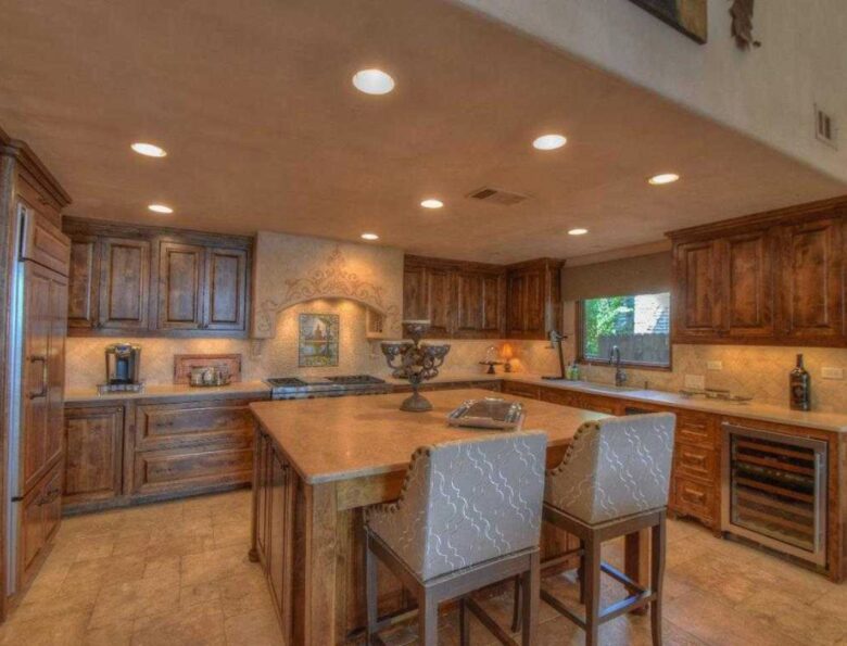 Horseshoe Bay Luxury Lakehouse - La Mansion - Horseshoe Bay, Texas