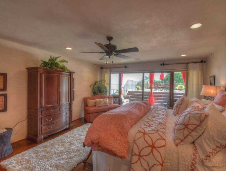 Horseshoe Bay Luxury Lakehouse - La Mansion - Horseshoe Bay, Texas