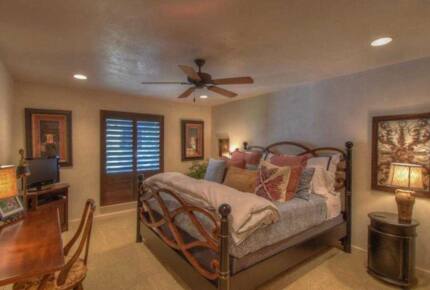 Horseshoe Bay Luxury Lakehouse - La Mansion - Horseshoe Bay, Texas