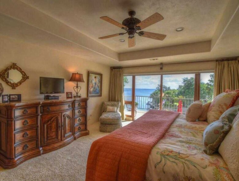 Horseshoe Bay Luxury Lakehouse - La Mansion - Horseshoe Bay, Texas