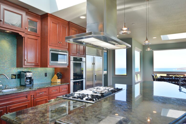 Royal Pacific - Close to San Francisco, Napa and Sonoma - Bodega Bay, California