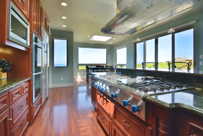 Royal Pacific - Close to San Francisco, Napa and Sonoma - Bodega Bay, California