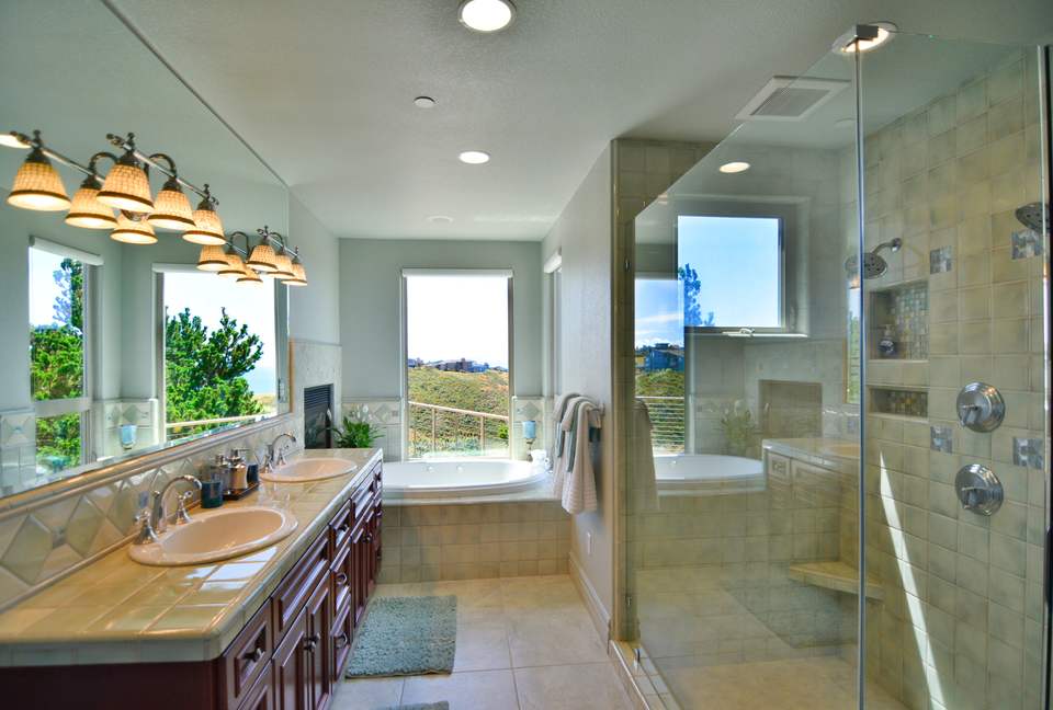 Royal Pacific - Close to San Francisco, Napa and Sonoma - Bodega Bay, California