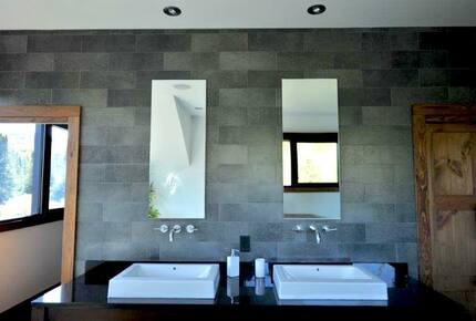 Luxury on the River - Lac Supérieur, Canada