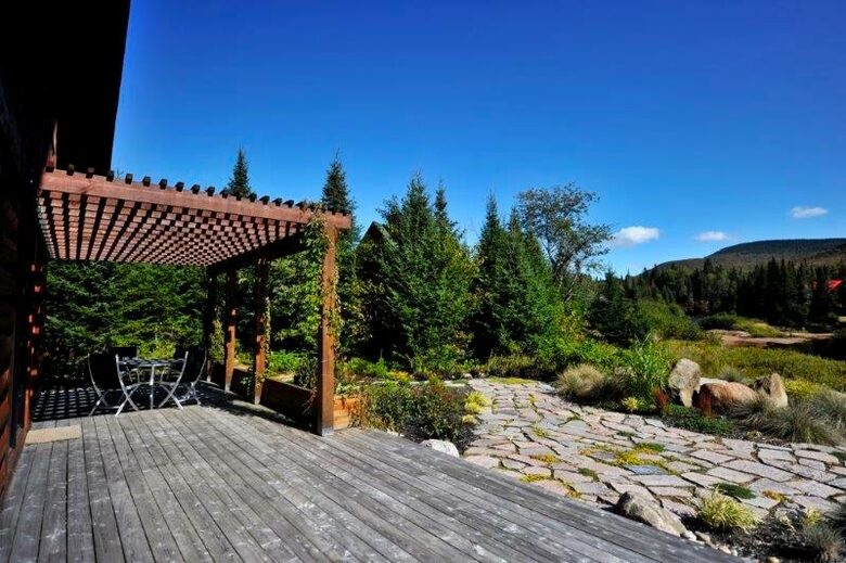 Luxury on the River - Lac Supérieur, Canada