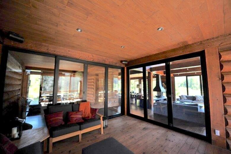 Luxury on the River - Lac Supérieur, Canada