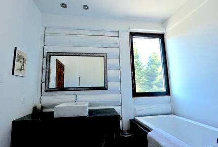 Luxury on the River - Lac Supérieur, Canada