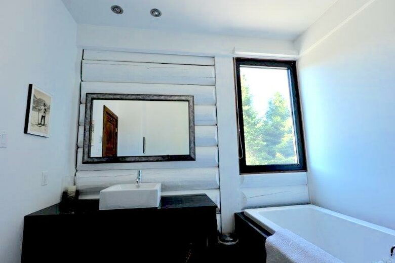 Luxury on the River - Lac Supérieur, Canada